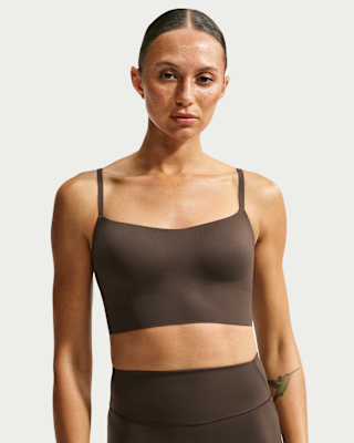 NIKE公式】NikeSKIMS Matte ウィメンズ キャミ ロングライン ブラ